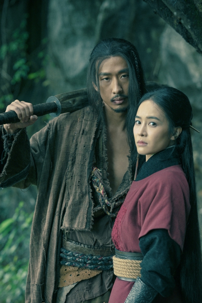 Tạo hình của Tuấn Trần và Thiên Tú. Ảnh: Đoàn phim cung cấp