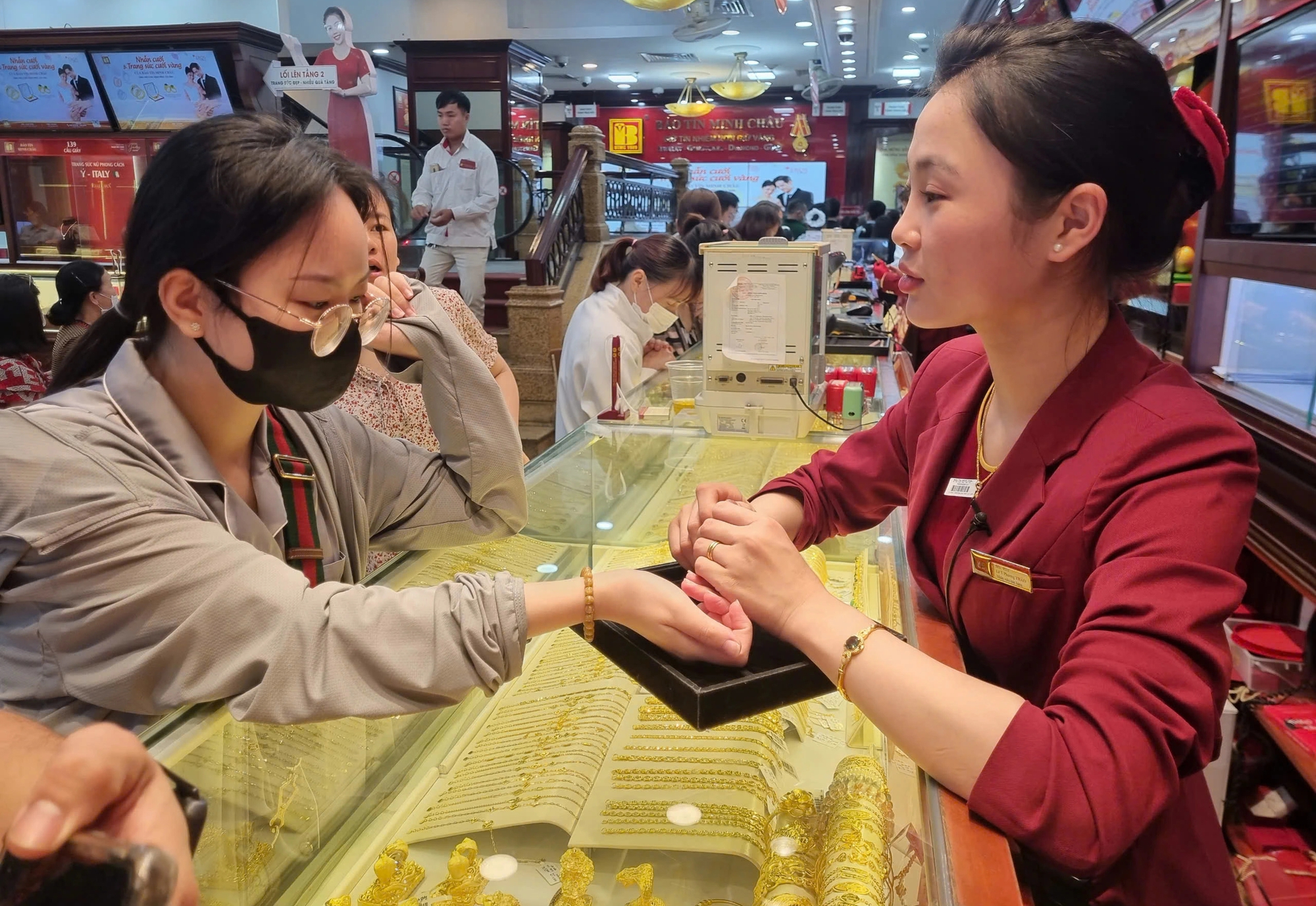 ‘Nhập khẩu vàng theo quota chỉ nên duy trì 1 năm'- Ảnh 2.