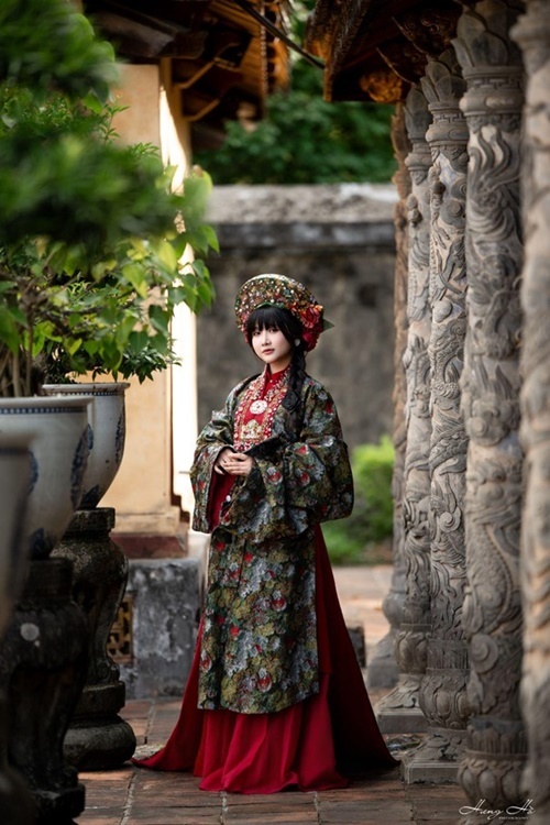 Người mẫu trẻ Ngọc Ánh khát vọng thổi hồn cho văn hóa Việt phục