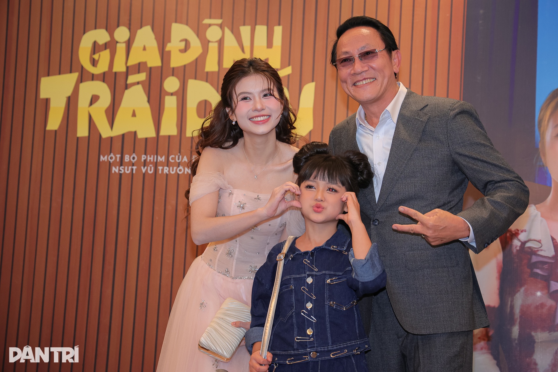 Kiều Anh đọ nhan sắc trẻ đẹp với nữ diễn viên kém 20 tuổi phim giờ vàng VTV - 10 Kiều Anh đọ nhan sắc trẻ đẹp với nữ diễn viên kém 20 tuổi phim giờ vàng VTV - 10