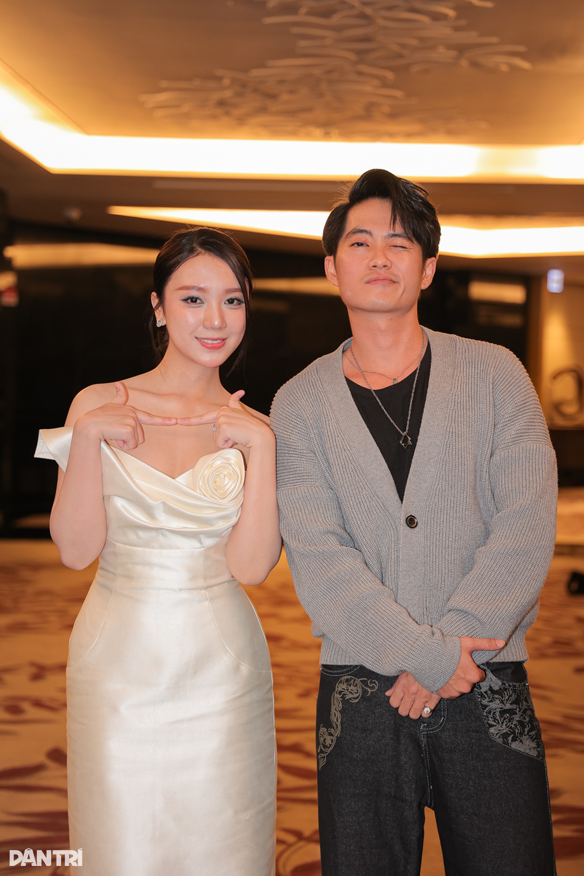 Kiều Anh đọ nhan sắc trẻ đẹp với nữ diễn viên kém 20 tuổi phim giờ vàng VTV - 11 Kiều Anh đọ nhan sắc trẻ đẹp với nữ diễn viên kém 20 tuổi phim giờ vàng VTV - 11