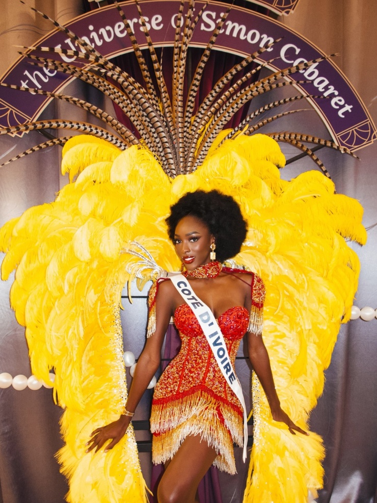 Người đẹp yêu thích thể thao, nhất là bóng đá. Thần tượng của cô là cựu danh thủ đồng hương - Didier Drogba. Olivia Yacé còn nằm trong top 10 có lượng fan lớn nhất tại cuộc thi năm nay. Sau chung kết, cô tăng gần 300.000 người theo dõi tài khoản Instagram, hiện có hơn một triệu fan.