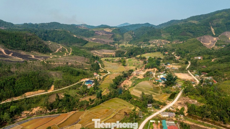 Khung cảnh không phải ai cũng biết trên đỉnh Kỳ Thượng 4 Khung cảnh không phải ai cũng biết trên đỉnh Kỳ Thượng - 3