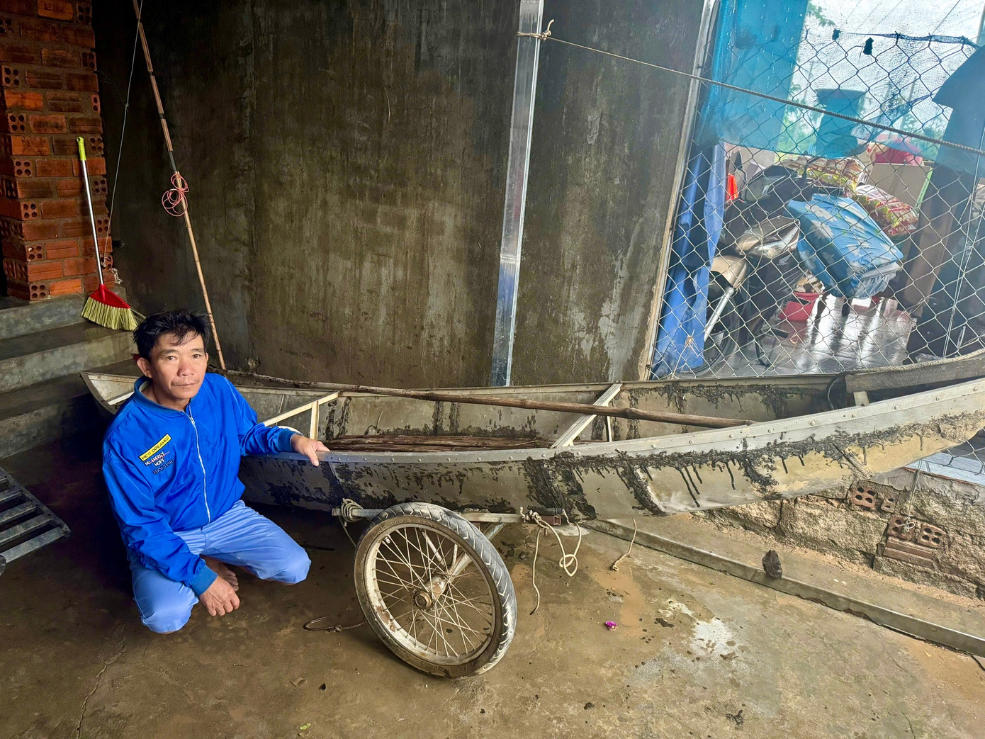 Tang thương ở rốn lũ Hòa Thịnh, cảnh báo xả lũ có kịp thời?- Ảnh 4.