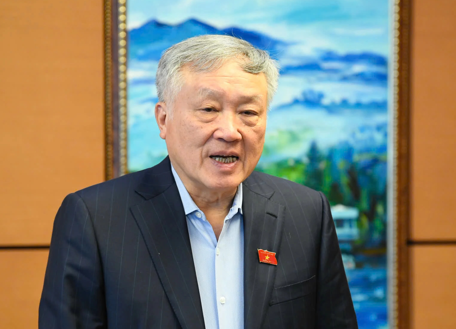 Sẽ không cho phép trường không chuyên đào tạo bác sĩ, cử nhân luật - Ảnh 1.