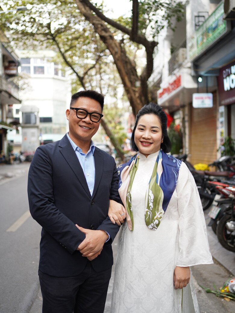 Con trai 7 tuổi của BTV Quang Minh vay bố 10 triệu đồng để ủng hộ đồng bào miền Trung bị lũ lụt 8 BTV Quang Minh tin tưởng vào cách dạy con của vợ.