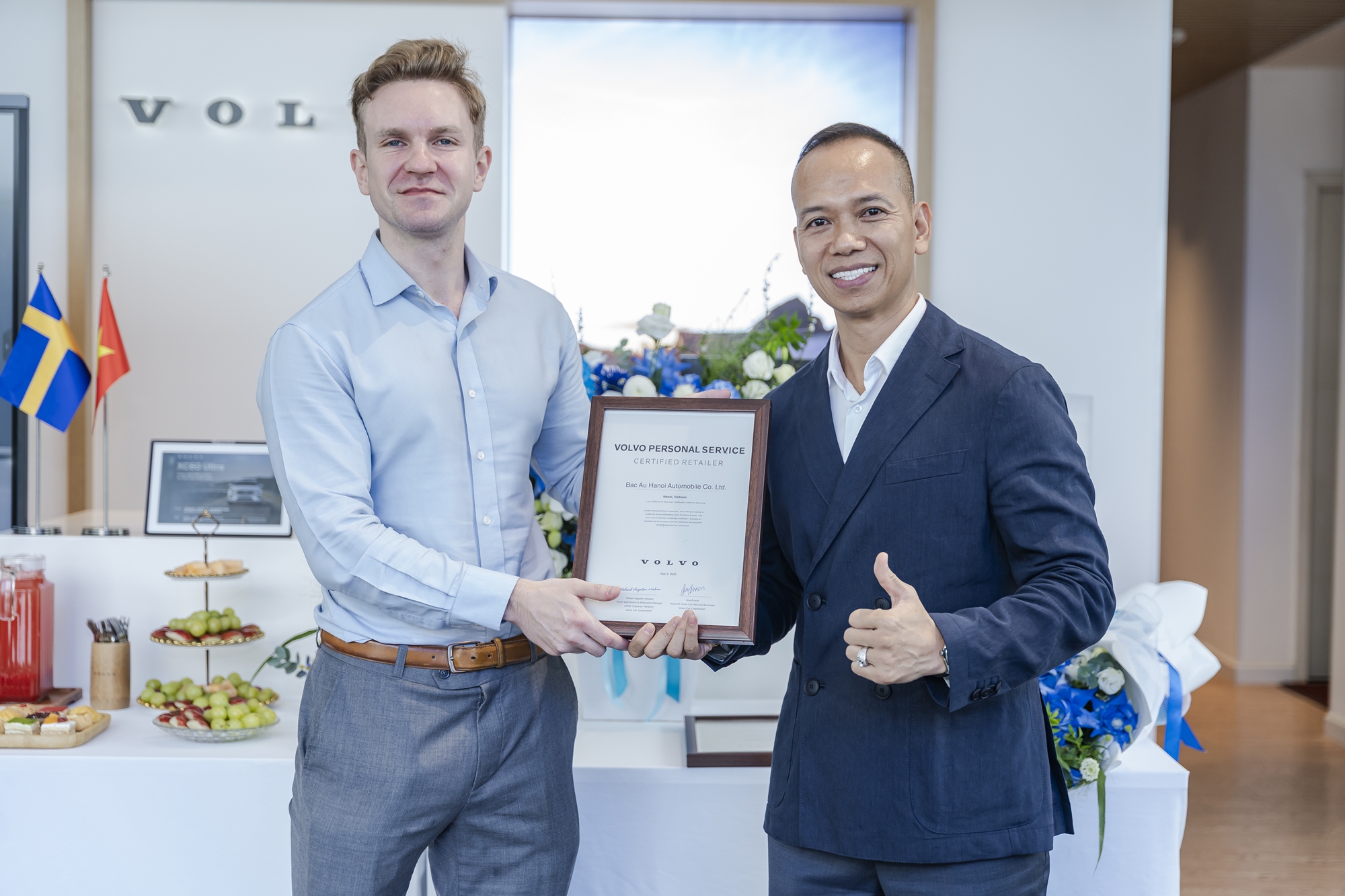 Dịch vụ cá nhân hóa thành 'đòn bẩy' mới của các hãng xe sang ở Việt Nam - Ảnh 4.