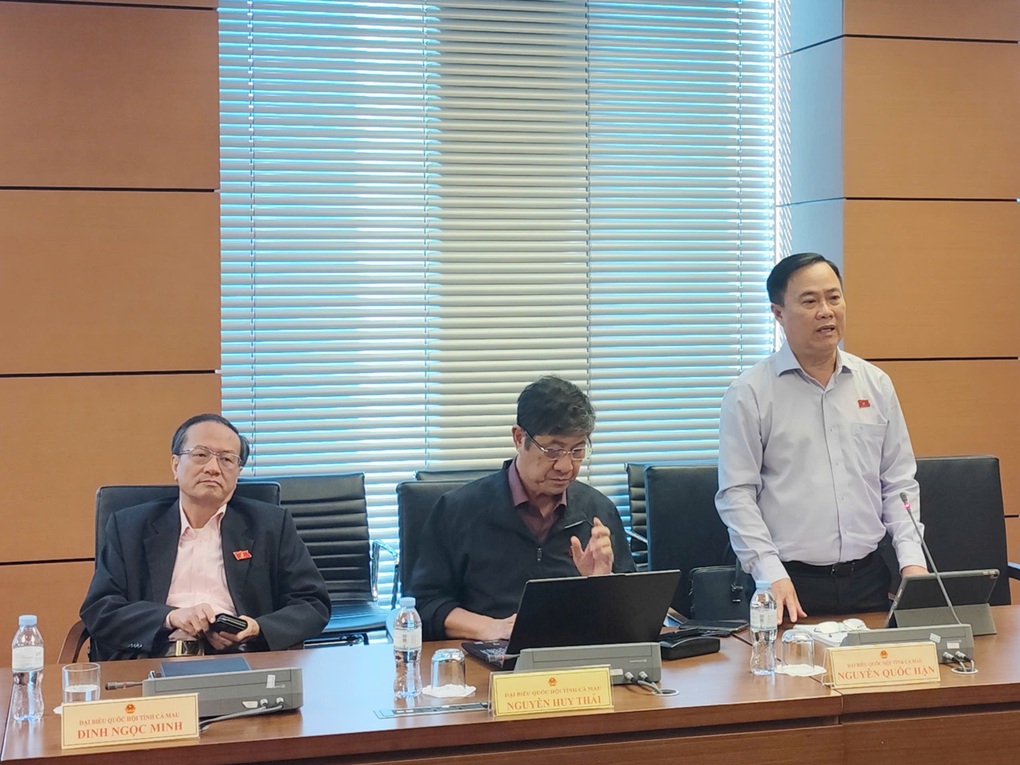 Chủ tịch Quốc hội: Phải đặt nặng giáo dục đạo đức cho cả thầy và trò - 2