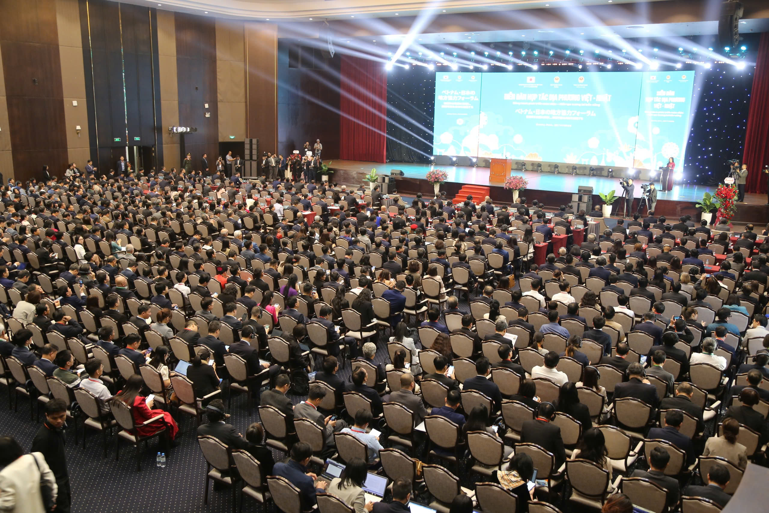 Thủ tướng đề xuất 6 định hướng tăng cường hợp tác Việt Nam - Nhật Bản - Ảnh 3.