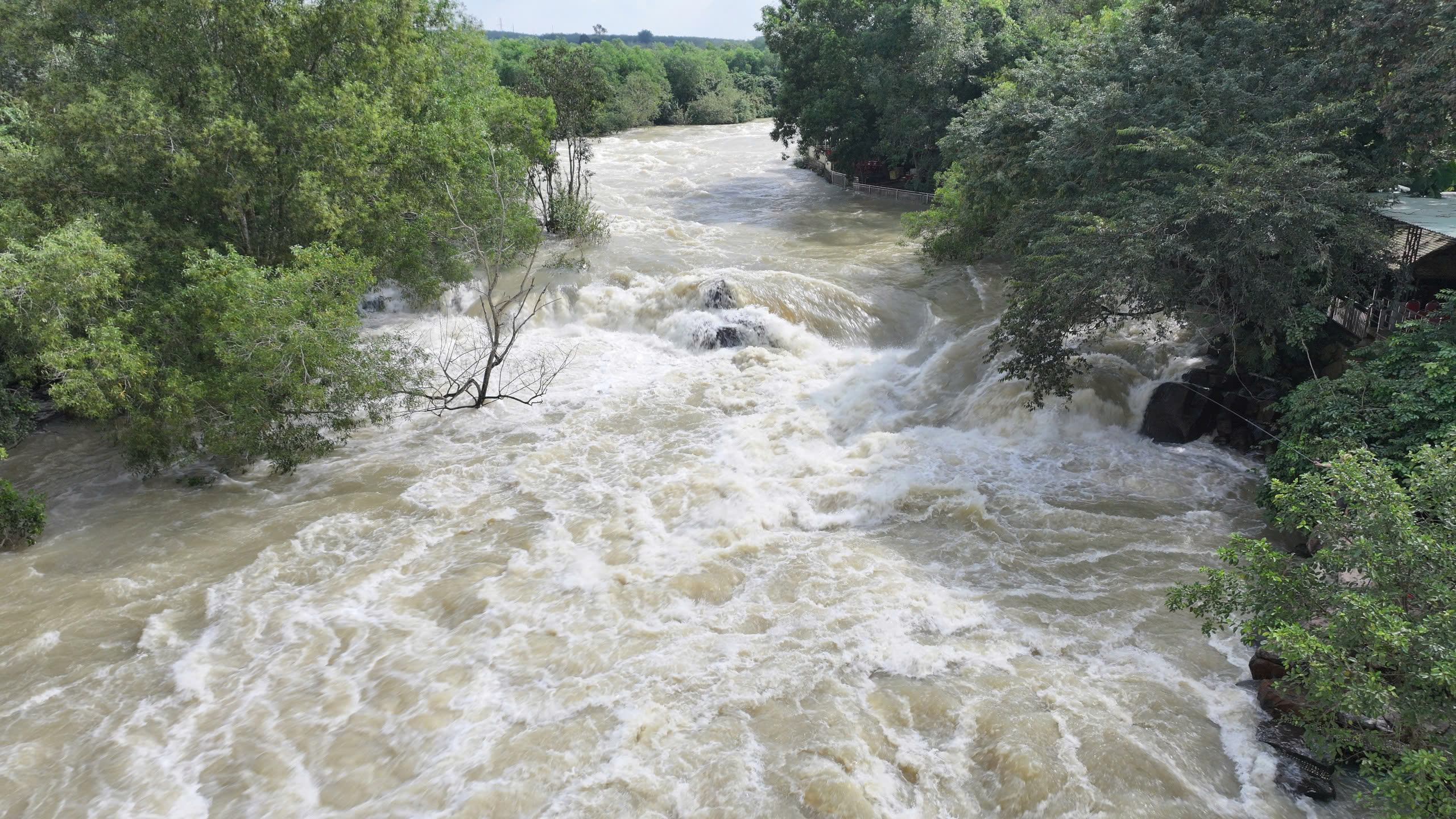 Hồ Dầu Tiếng xả tràn lần 8, tác động gì đến hạ du?- Ảnh 2.