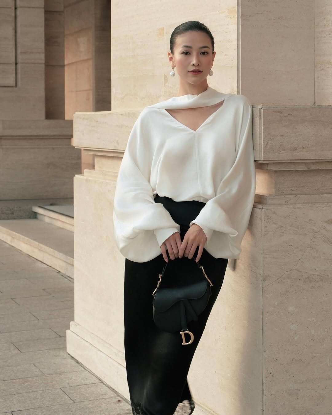 Bữa sáng “không thịt” với khoai lang, yến mạch, sữa hạt và trái cây chính là bí quyết giúp Phương Khánh duy trì sắc vóc trẻ trung ở tuổi 30. Đơn giản nhưng giàu dinh dưỡng, thói quen này giúp nàng Hậu đẹp từ bên trong, giữ da căng mướt và dáng chuẩn đáng ao ước.