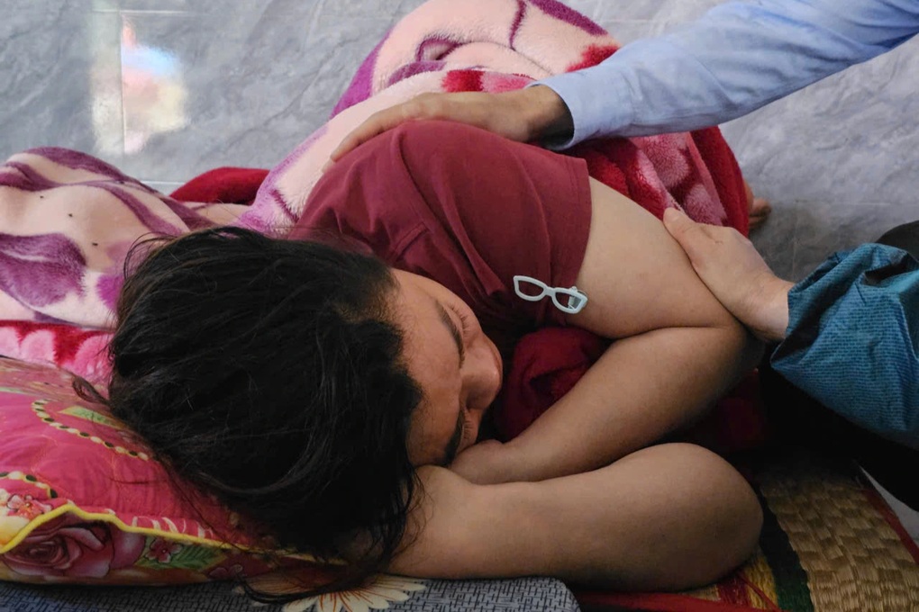 Lật ghe trong lũ, xót xa 2 học sinh là chị em ruột tử vong thương tâm - 2