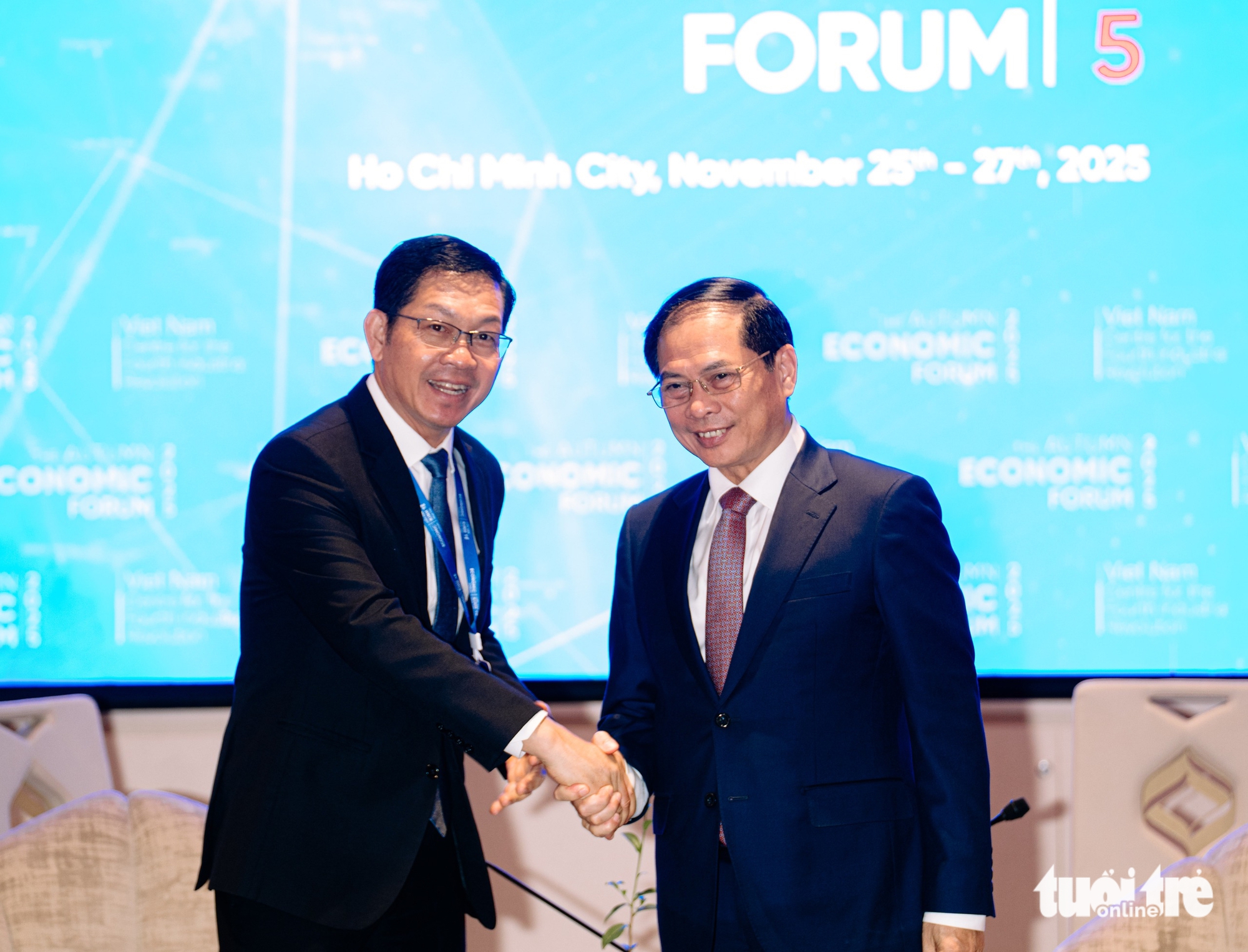 Đề nghị Lào hỗ trợ các doanh nghiệp viễn thông lớn của Việt Nam - Ảnh 5.