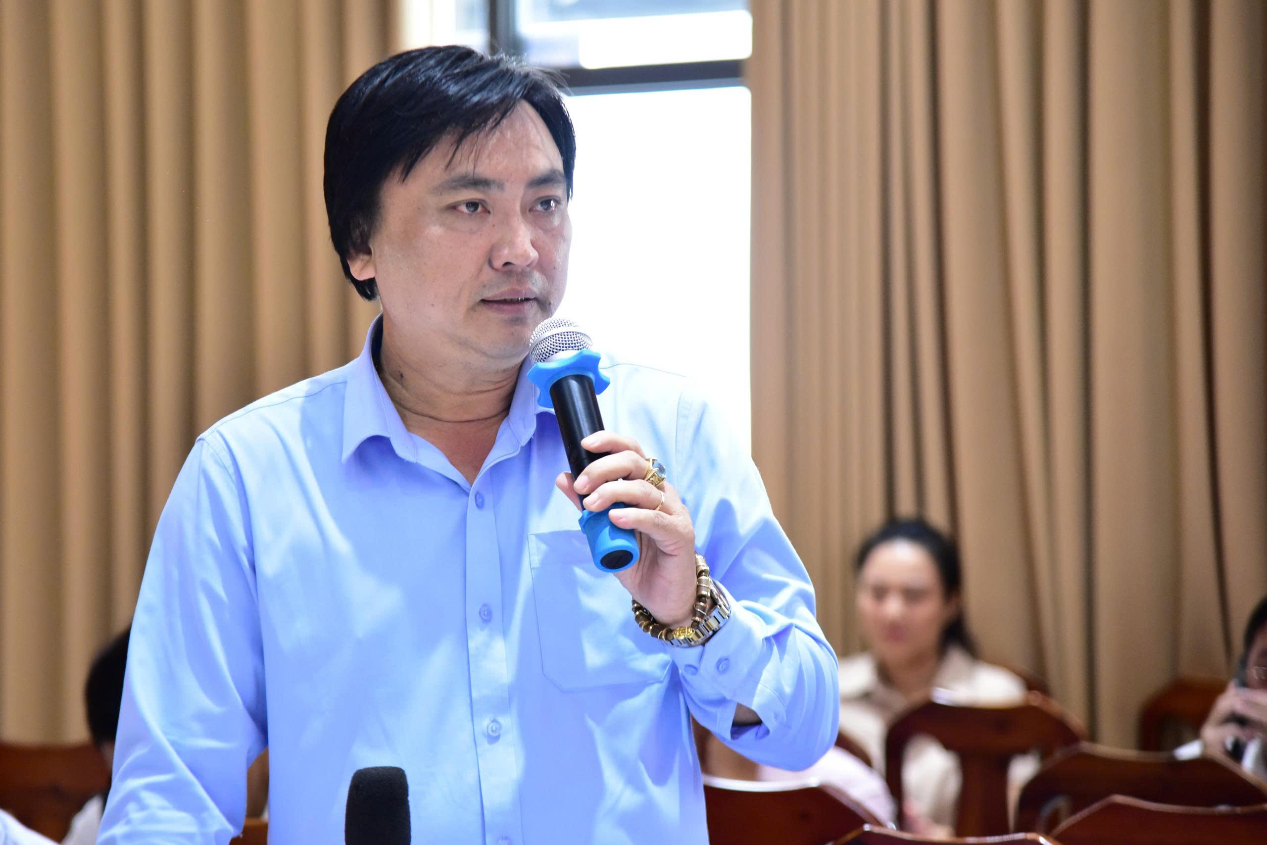 Sau sẻ chia cấp bách ‘cơm ăn, áo mặc’, TP.HCM tổng lực giúp vùng lũ tái thiết hạ tầng - Ảnh 2.