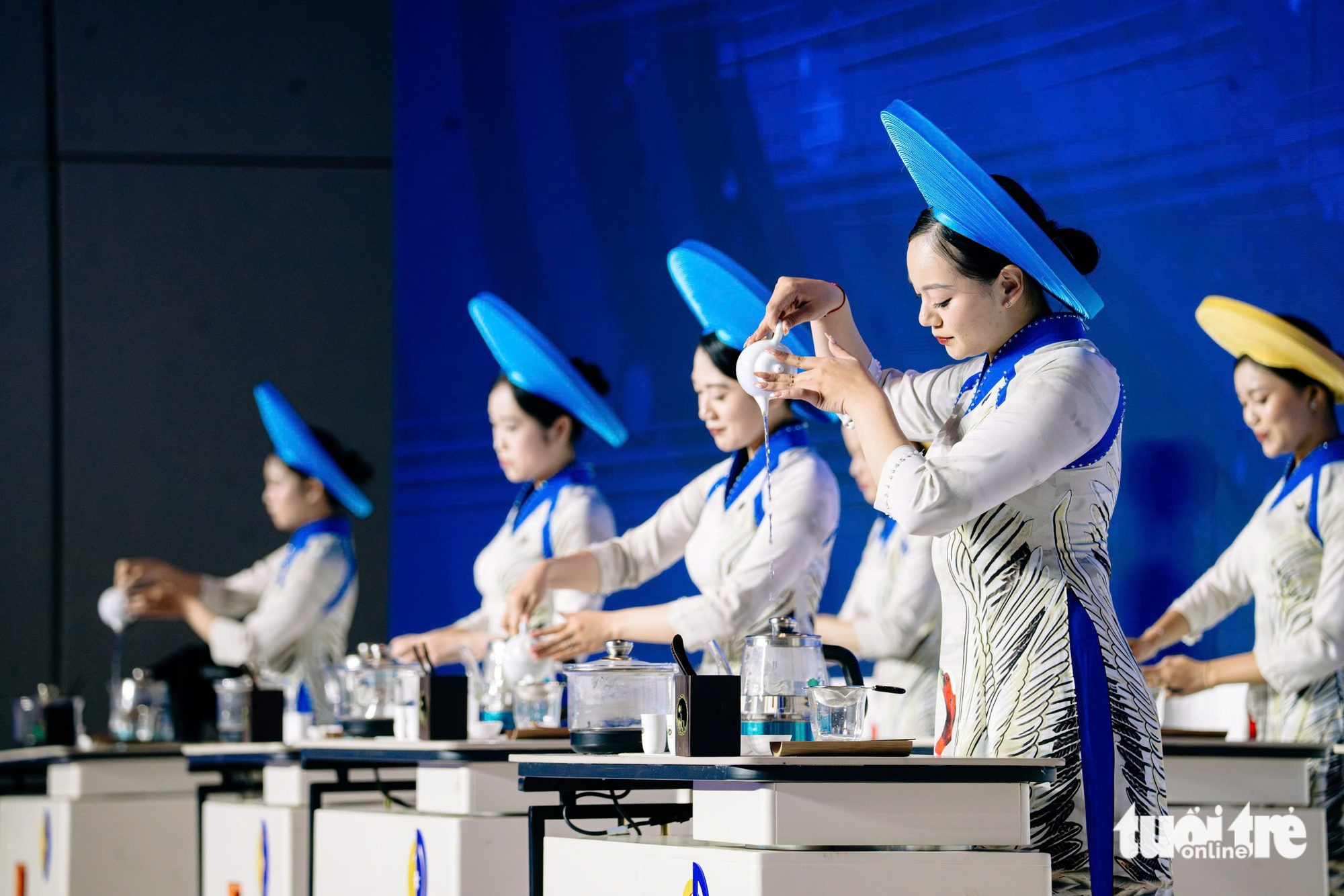 Thủ tướng - Ảnh 4.