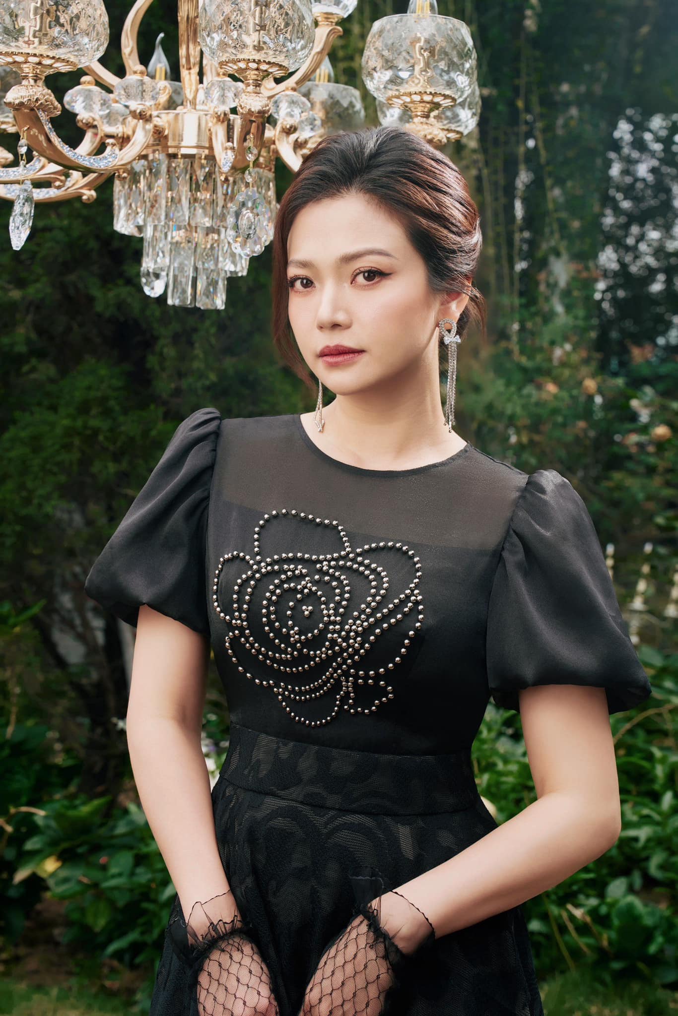 Vbiz hiện tại không ai có đôi mắt đẹp hơn thế này: Càng buồn càng thăng hạng visual, một ánh nhìn như kể 1000 câu chuyện- Ảnh 5. Vbiz hiện tại không ai có đôi mắt đẹp hơn thế này: Càng buồn càng thăng hạng visual, một ánh nhìn như kể 1000 câu chuyện- Ảnh 5.