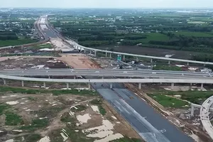 Phó Thủ tướng chỉ đạo đẩy nhanh tiến độ cao tốc Bến Lức - Long Thành và Biên Hòa - Vũng Tàu