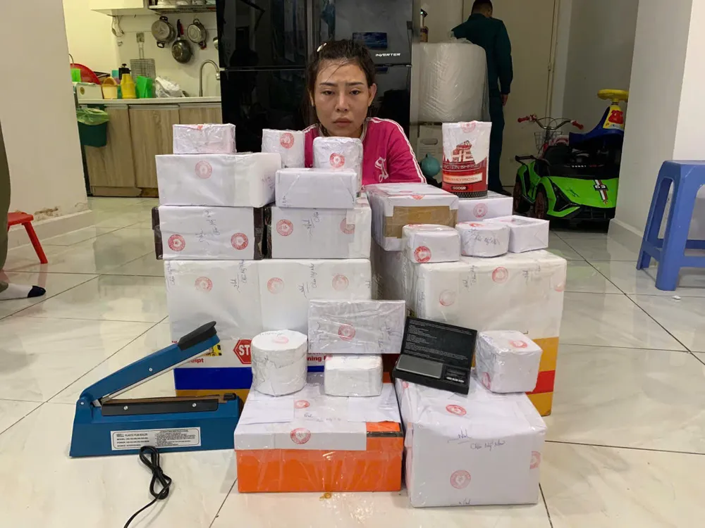 ong-trum-23-tuoi-dieu-hanh-duong-day-ma-tuy-xuyen-quoc-gia-nhu-the-nao (9).jpg