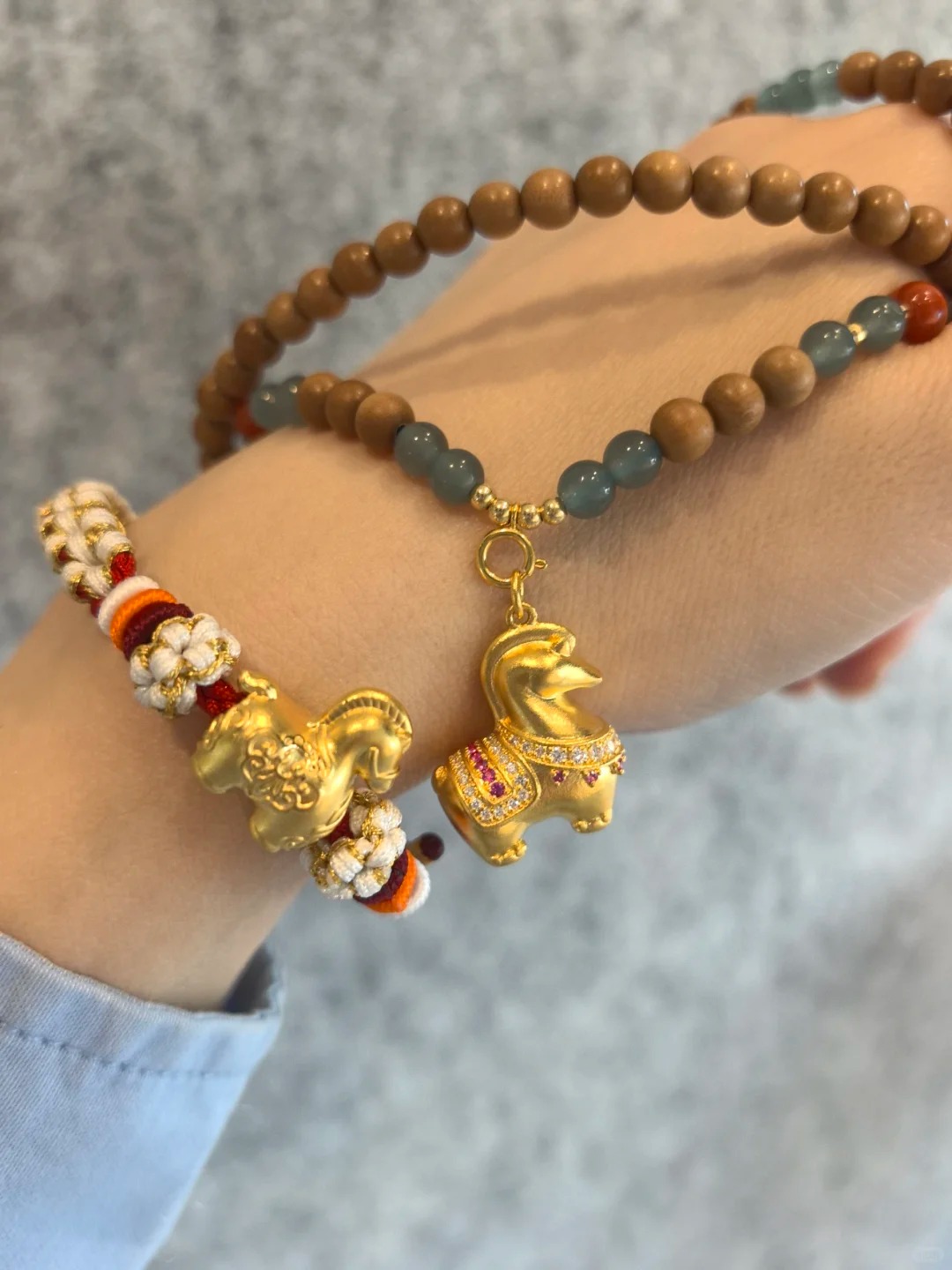 Vòng tay và mặt dây chuyền phong thủy giúp chị em đổi gió tài vận cuối năm - Ảnh 15.