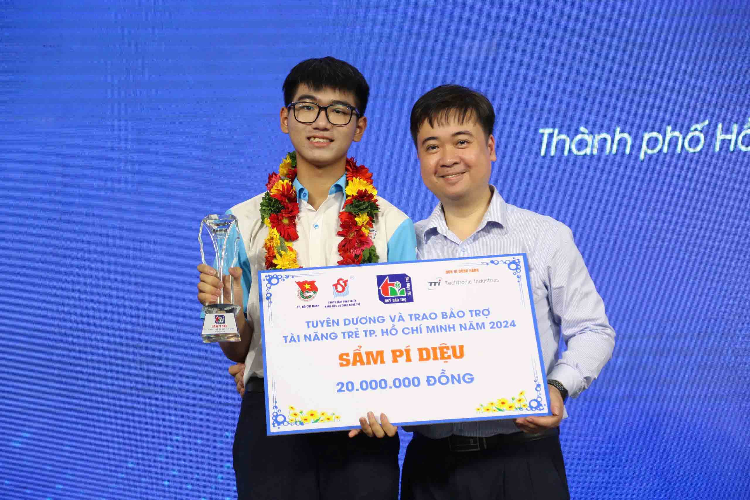 thi đua yêu nước: - Ảnh 2.