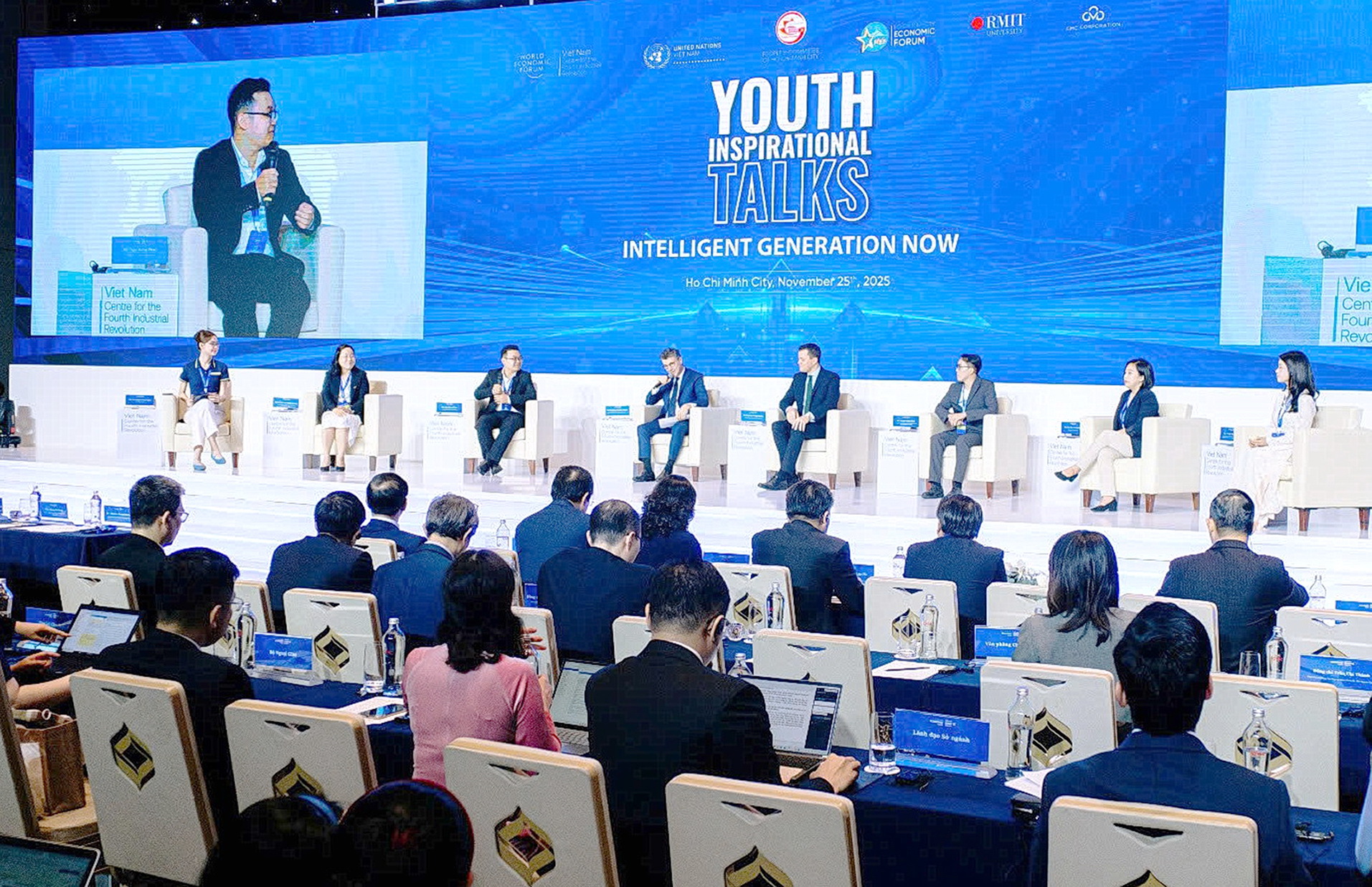 diễn đàn kinh tế - Ảnh 2.