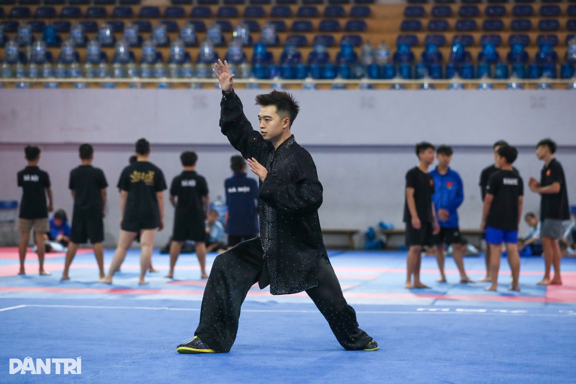 Dương Thuý Vi cùng wushu Việt Nam tích cực tập luyện hướng tới SEA Games 33 - 2