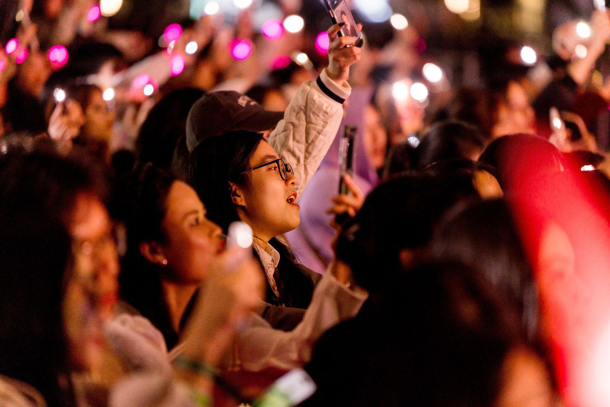 1764139354 903 Ven nguyen xuan tren toc thay