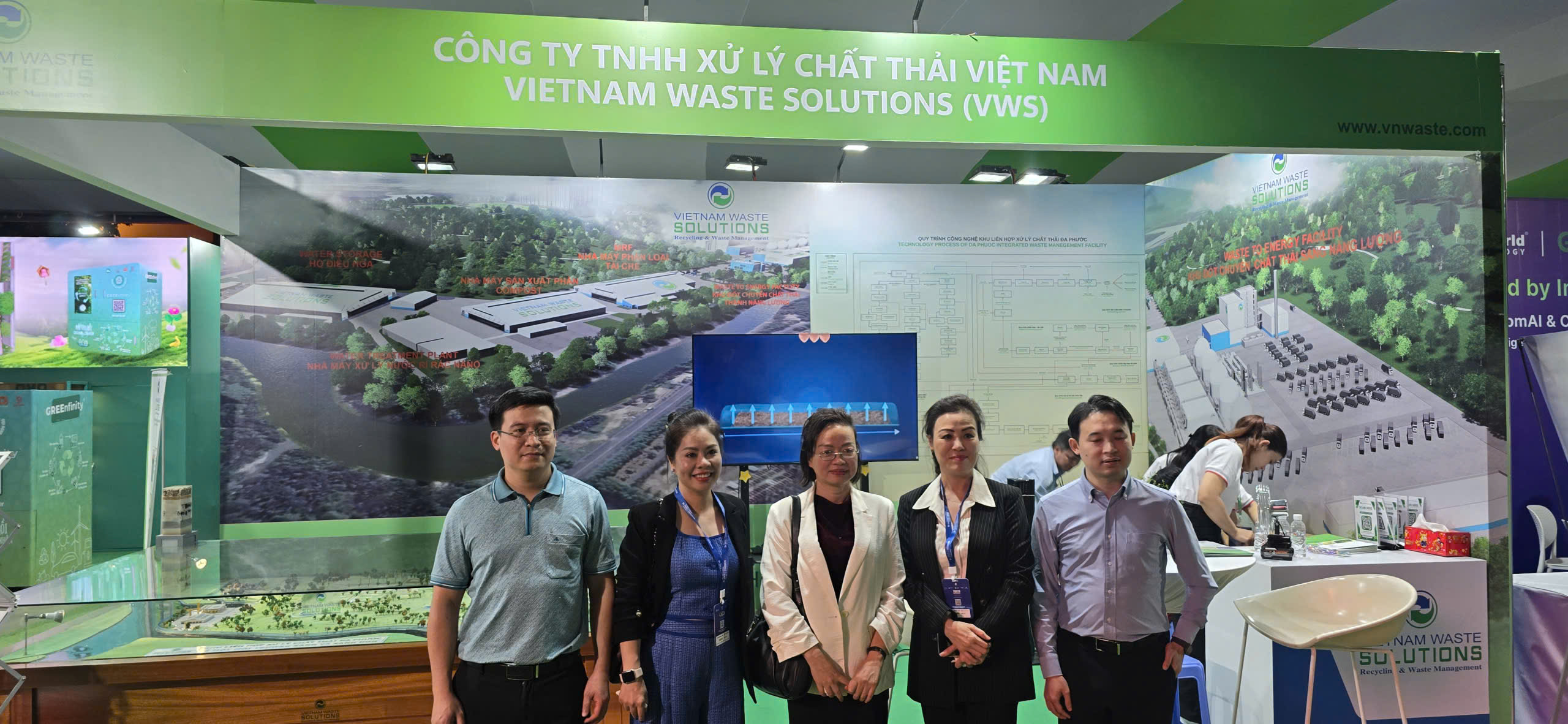 VWS triển lãm mô hình xử lý rác hiện đại, người dân TP.HCM hào hứng tham quan- Ảnh 2.