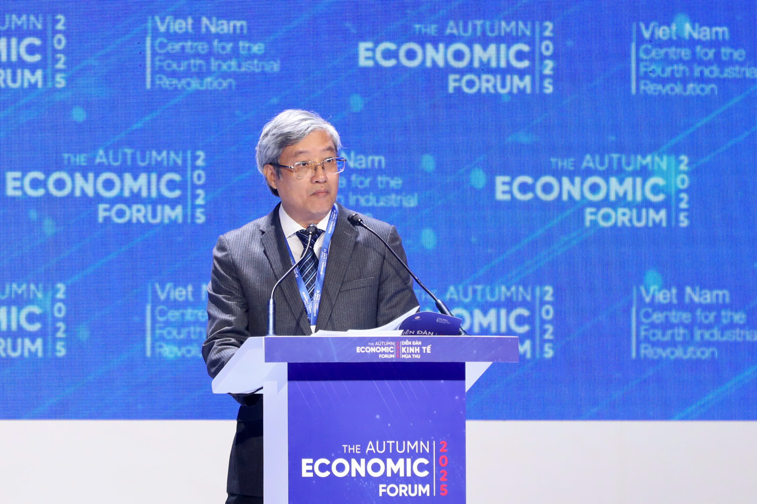 Chuyên gia Trung Quốc và Hàn Quốc  - Ảnh 1.