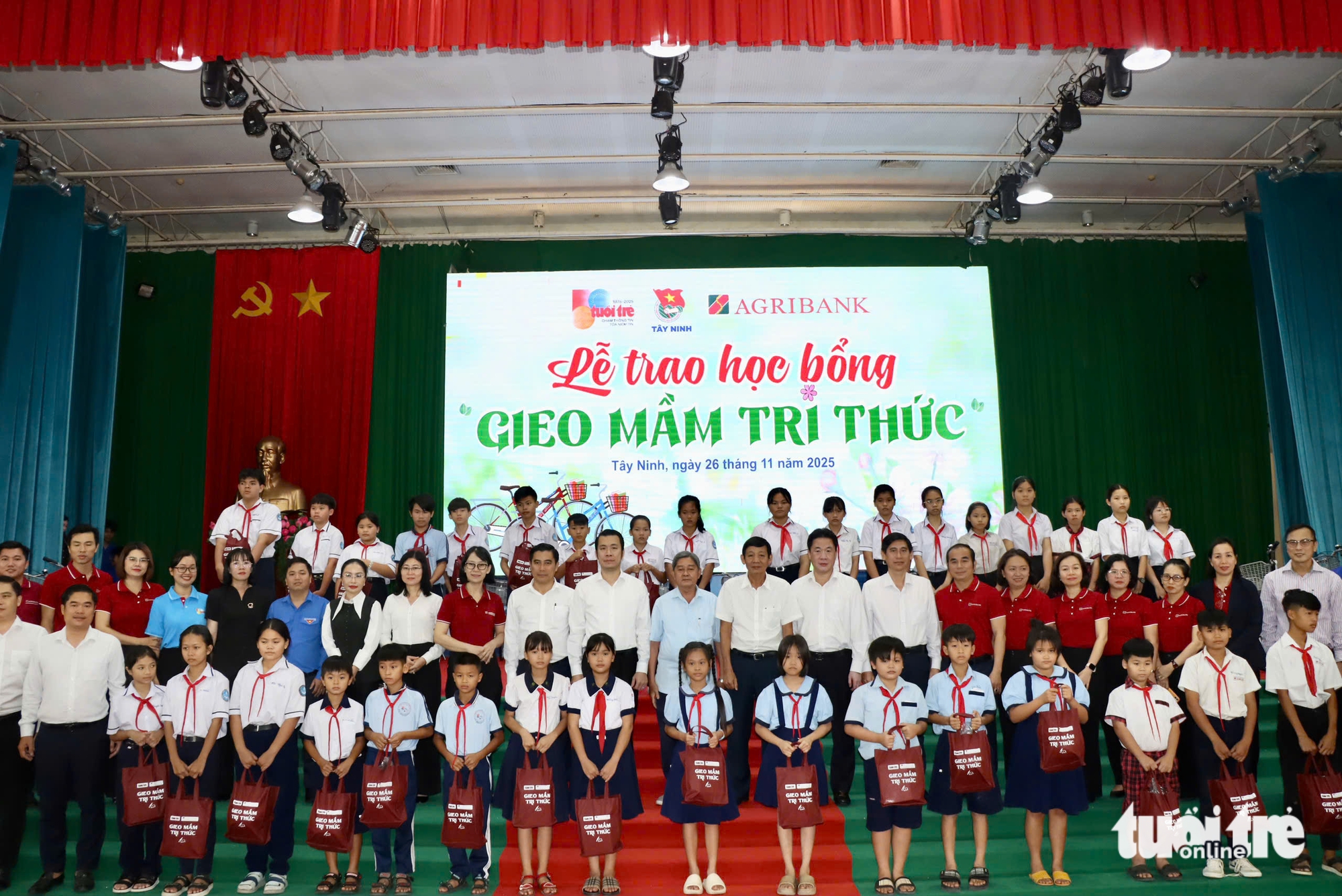 200 suất học bổng 'Gieo mầm tri thức' đến Tây Ninh - Ảnh 7.