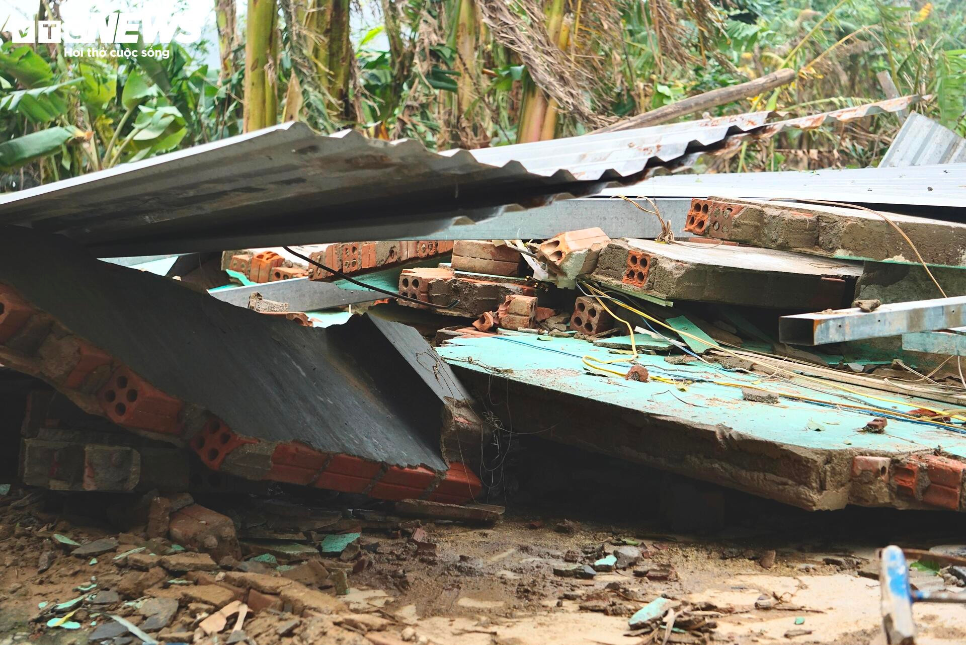 Người dân Đắk Lắk sau trận lụt lịch sử: Sống rồi, nhưng sống tiếp thế nào?- Ảnh 3.