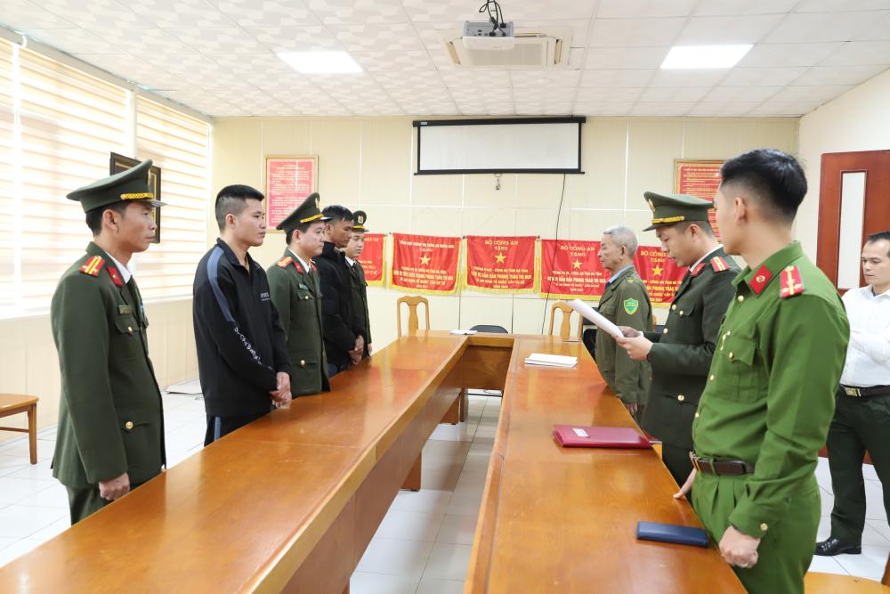 Bắt tạm giam Nguyễn Văn Hạnh sinh năm 1985- Ảnh 4.