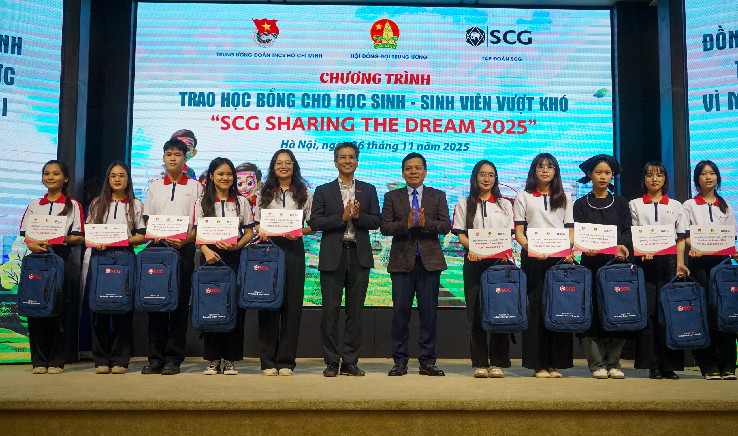 Đại sứ Thái Lan trao học bổng cho học sinh Việt Nam 5 Thái Lan - Ảnh 5.