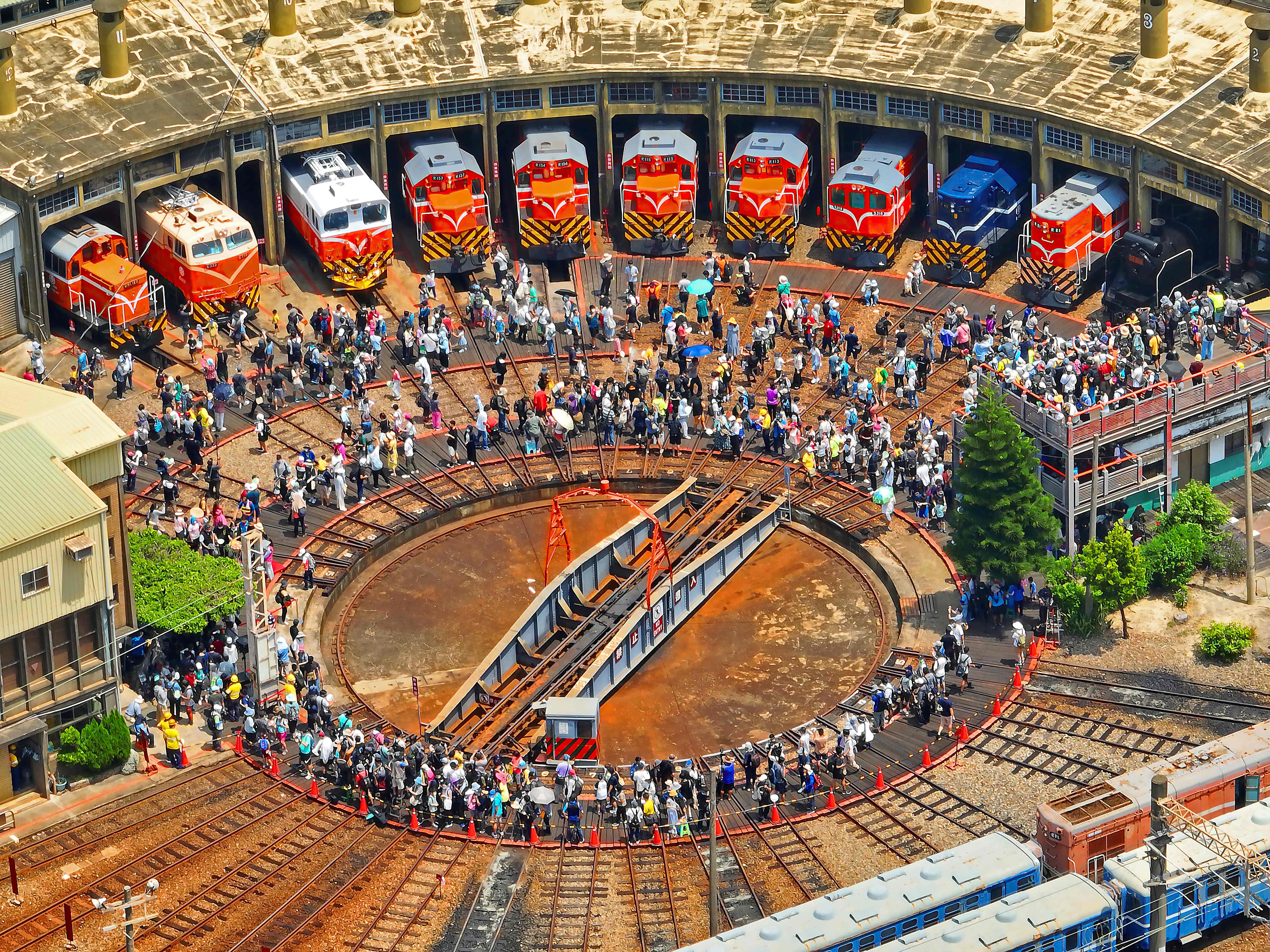 Khám phá mùa thu rực rỡ ở Xứ Đài với lịch trình tour hấp dẫn dành riêng cho khách Việt 3 Khám phá mùa thu rực rỡ ở Xứ Đài với lịch trình tour hấp dẫn dành riêng cho khách Việt - 3