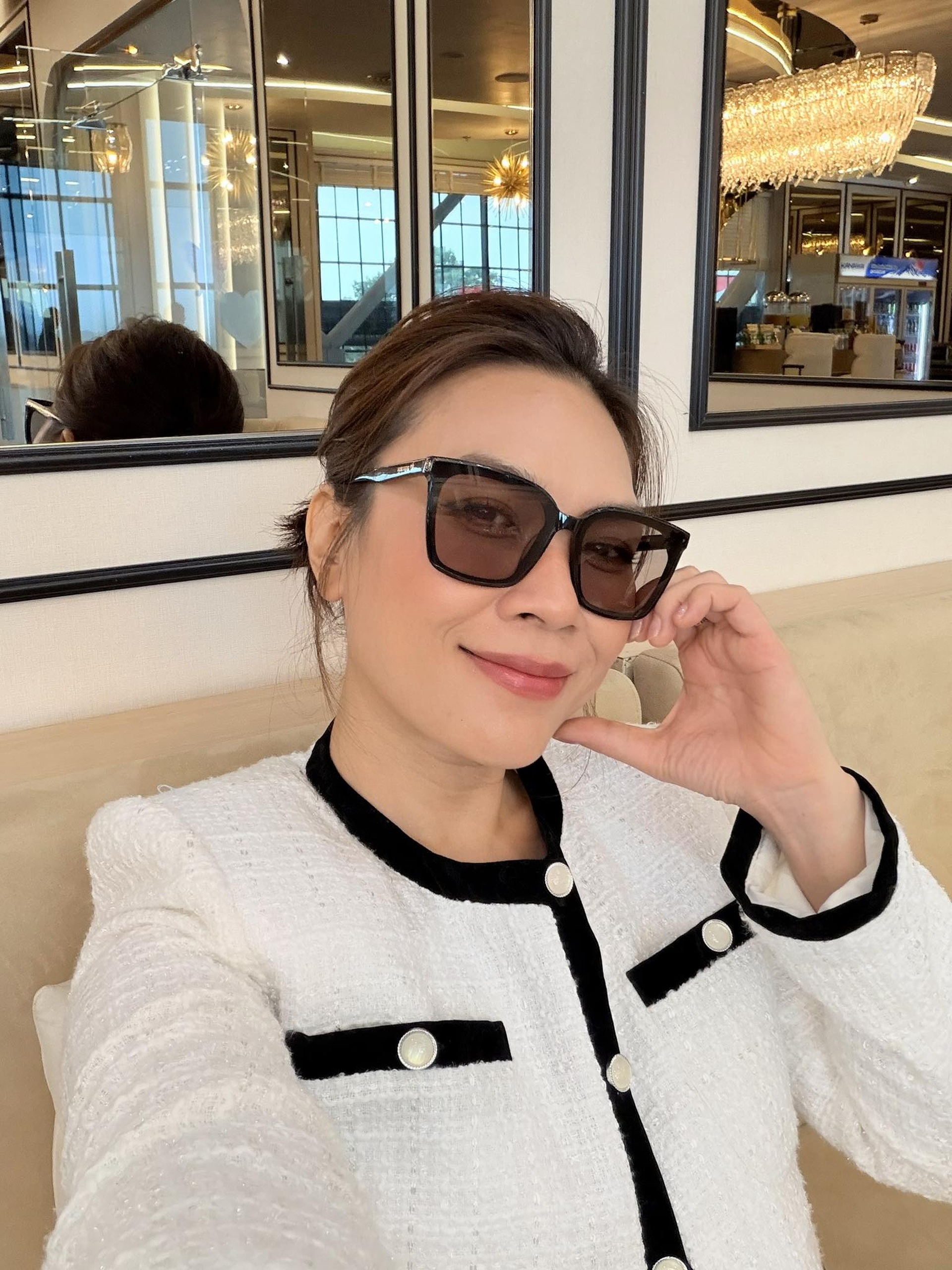 Ca sĩ Mỹ Tâm: Bức ảnh sau 23 năm gây sốt, lý do sống bình dị tuổi 44 - 6 Ca sĩ Mỹ Tâm: Bức ảnh sau 23 năm gây sốt, lý do sống bình dị tuổi 44 - 6