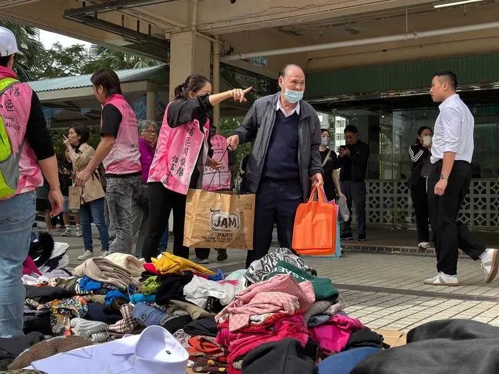 2711 Tất bật cứu chữa, hỗ trợ nạn nhân hoả hoạn kinh hoàng ở Hong Kong_6.jpg