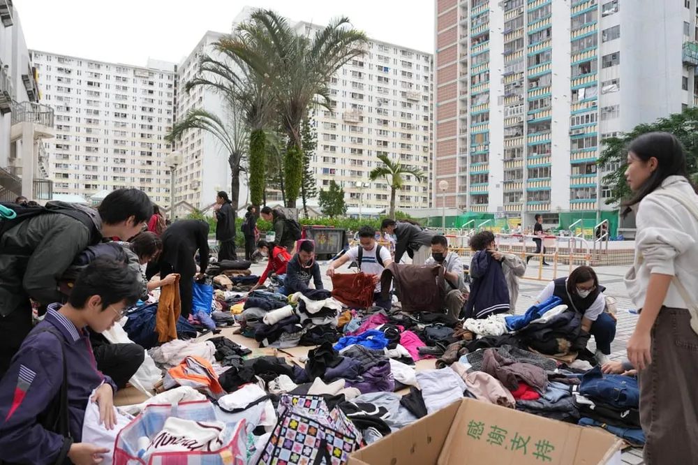 2711 Tất bật cứu chữa, hỗ trợ nạn nhân hoả hoạn kinh hoàng ở Hong Kong_3.jpg