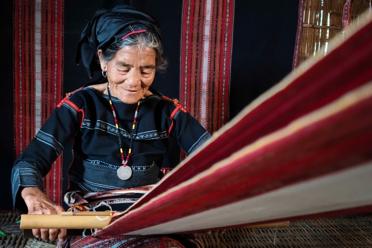 Hơi thở Bahnar trong ánh sáng đại ngàn 7 Hơi thở Bahnar trong ánh sáng đại ngàn - 6