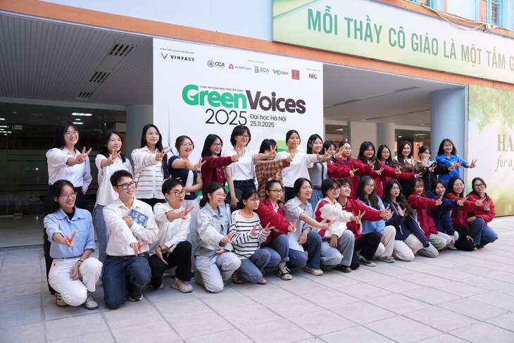 Sinh viên thi hùng biện Green Voices: 'Xe điện không phải ép buộc mà là lựa chọn khả dĩ nhất' 1 xe điện - Ảnh 2.