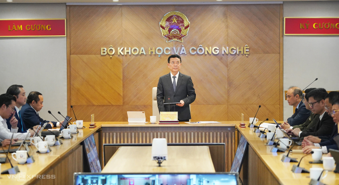 Bộ trưởng Khoa học và Công nghệ Nguyễn Mạnh Hùng phát biểu tại lễ ra mắt hệ thống quản lý các nhiệm vụ KH&CN, sáng 27/11/2025. Ảnh: Lưu Quý