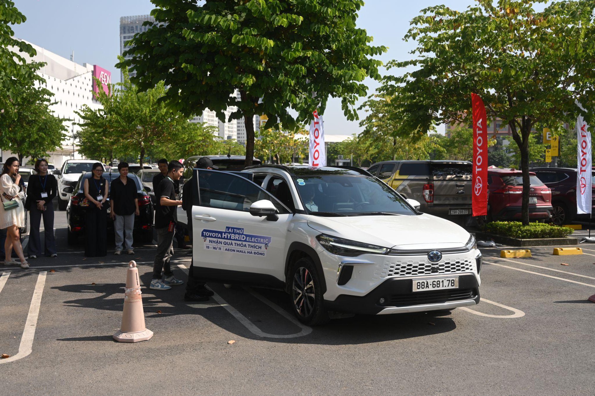 Nhìn lại loạt sự kiện lái thử: Corolla Cross Hybrid cho thấy còn nhiều điều đáng giá ngoài công nghệ Hybrid trứ danh- Ảnh 2.
