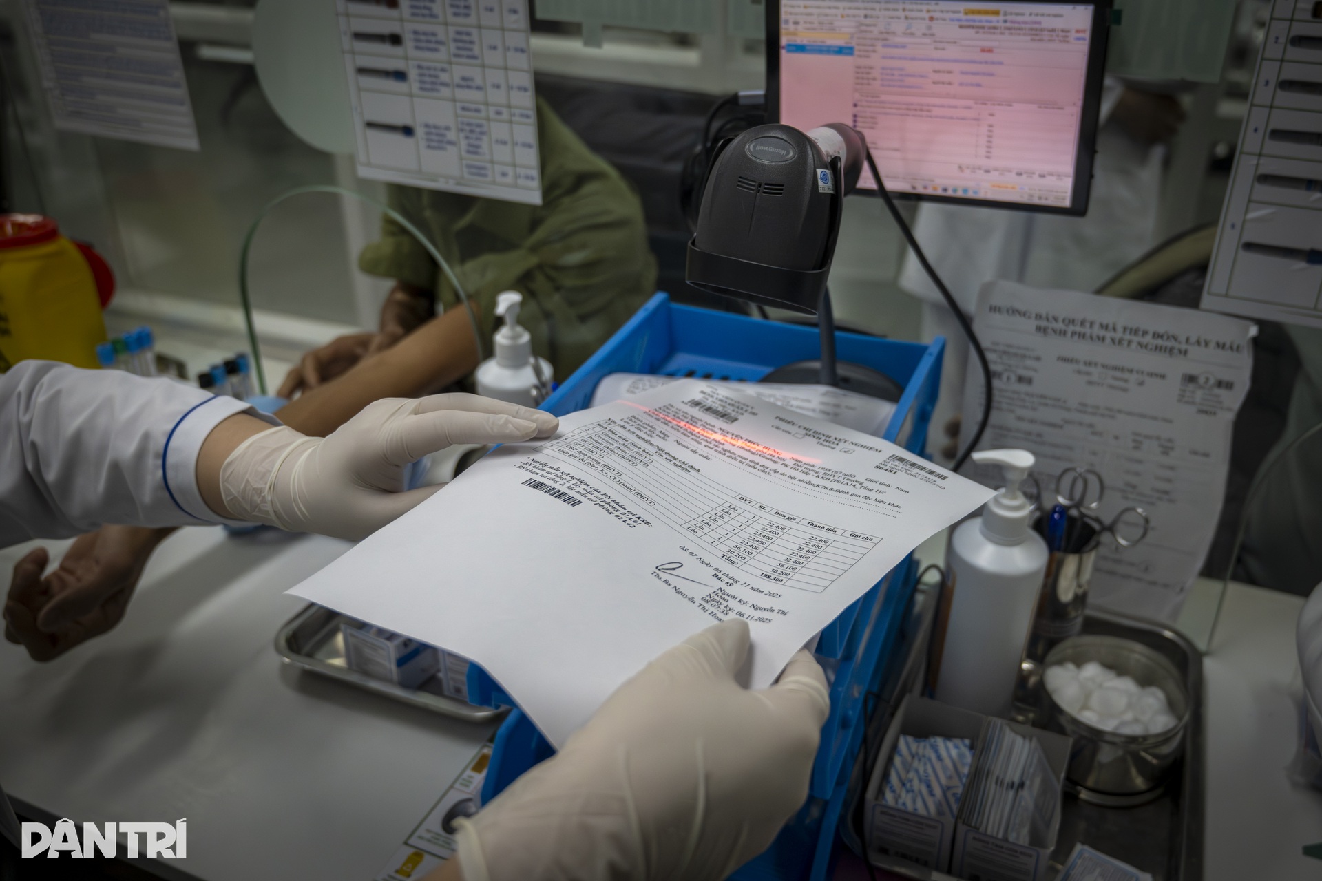 Cách một bệnh viện công thoát cảnh xếp hàng từ 6h, ngày khám 4.000 lượt - 9