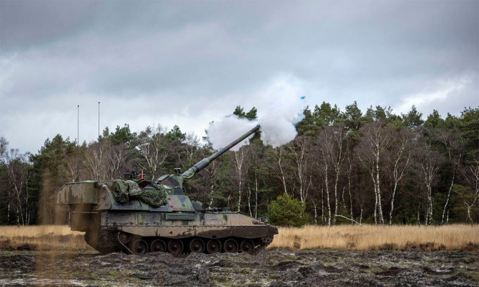 Pháo tự hành PzH 2000 của Hà Lan trong ảnh công bố ngày 4/1. Ảnh: BQP Hà Lan