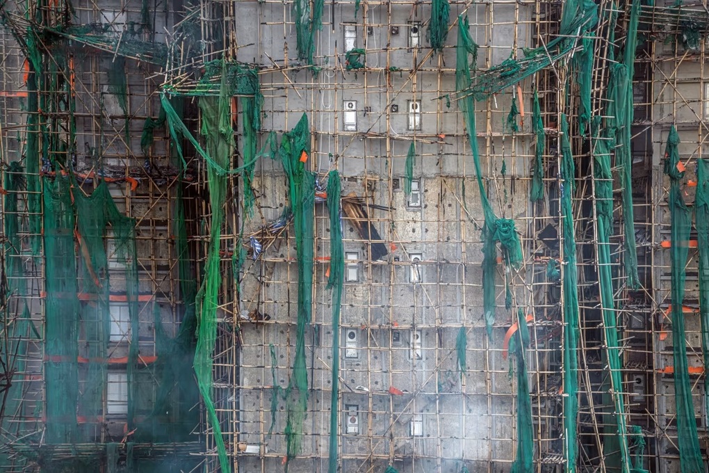 Hong Kong tìm nguyên nhân đám cháy lan rộng nhanh: Nghi vấn các tấm xốp - 2