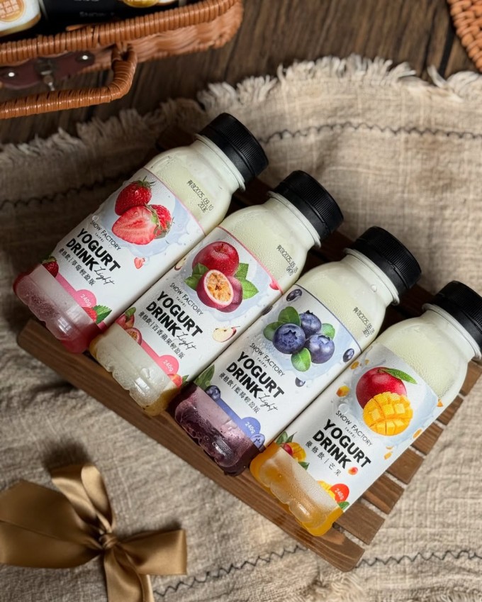 6 thức uống gây tăng cân nhanh hơn ăn cơm 3 Sữa chua uống đóng chai chứa nhiều đường ẩn, dễ gây tăng cân nếu dùng nhiều.