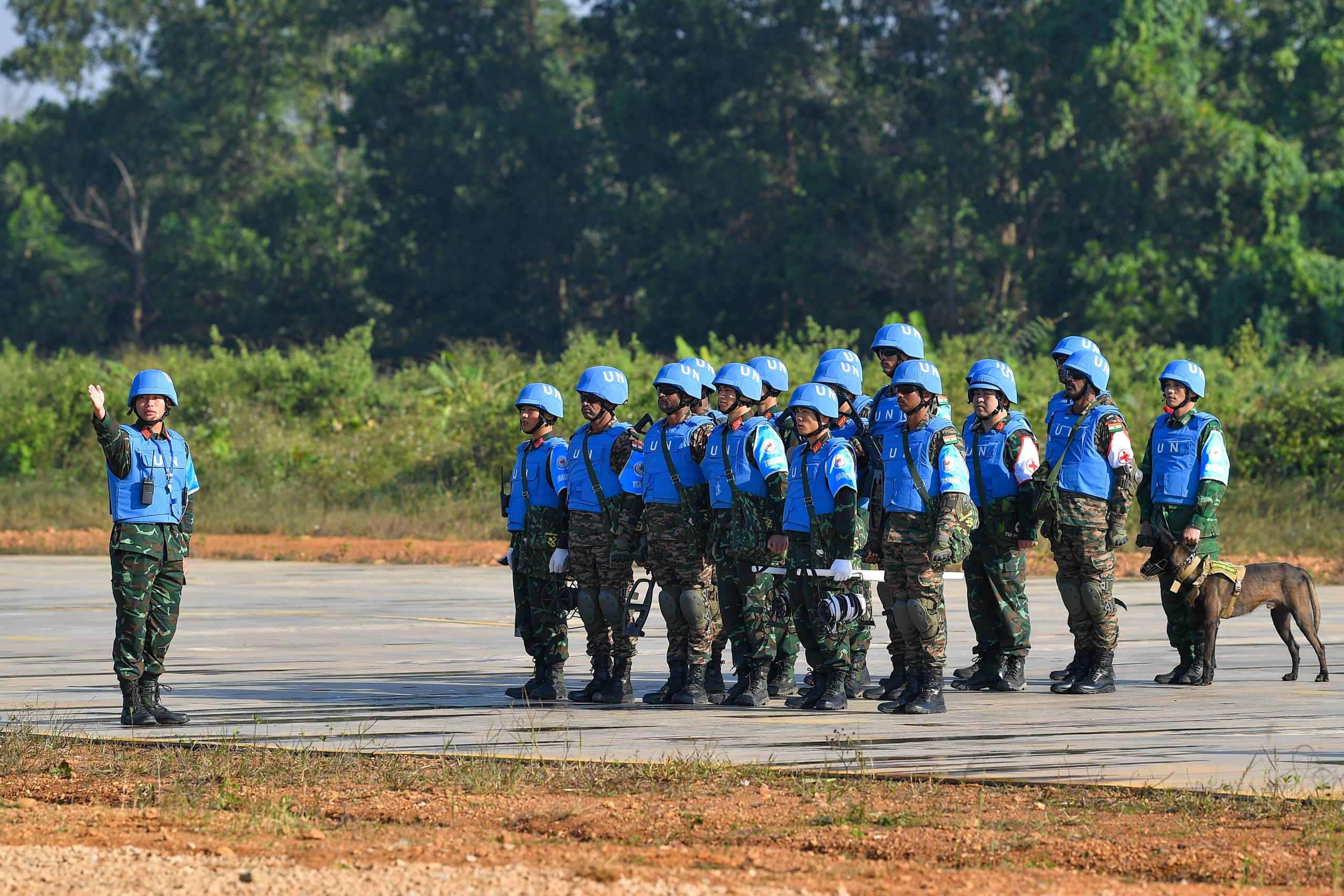 Việt Nam - Ấn Độ diễn tập thực địa với sự tham gia của trực thăng, flycam - Ảnh 2.