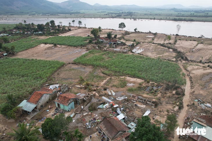 lũ dữ - Ảnh 11.