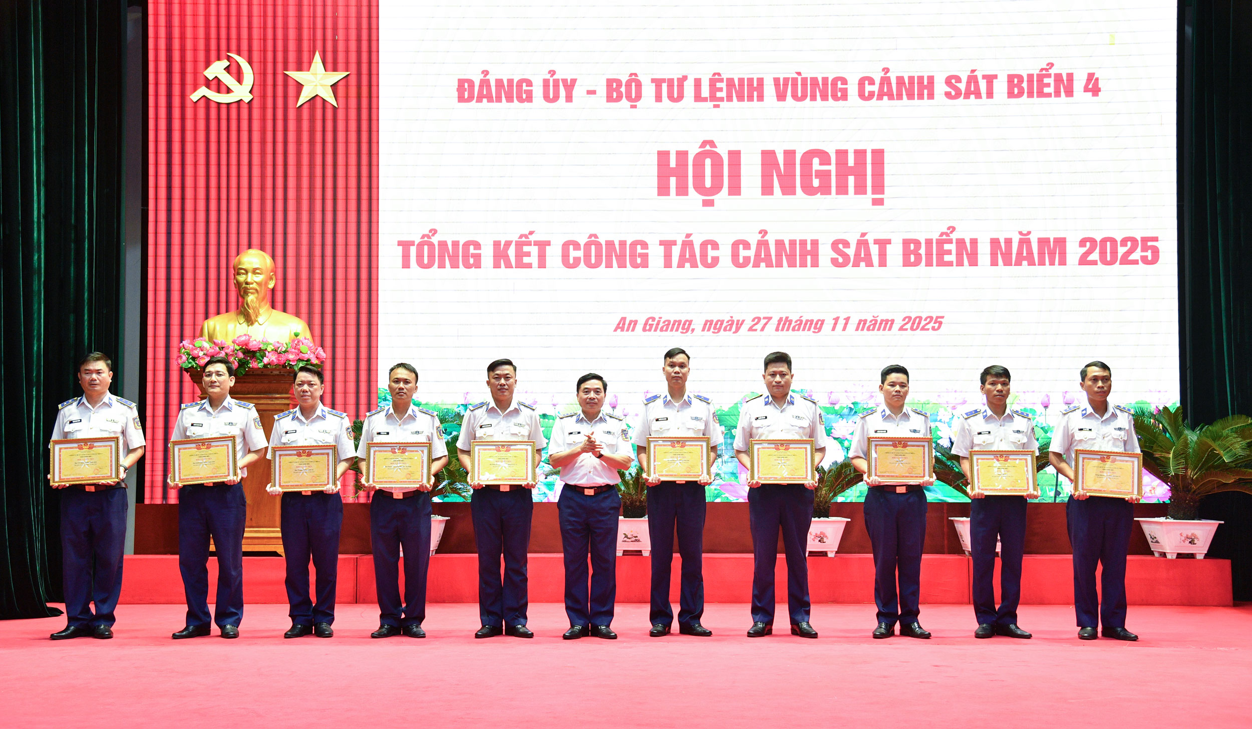 Cảnh sát biển ở Phú Quốc thu giữ hơn 2 triệu lít dầu D.O - Ảnh 3.