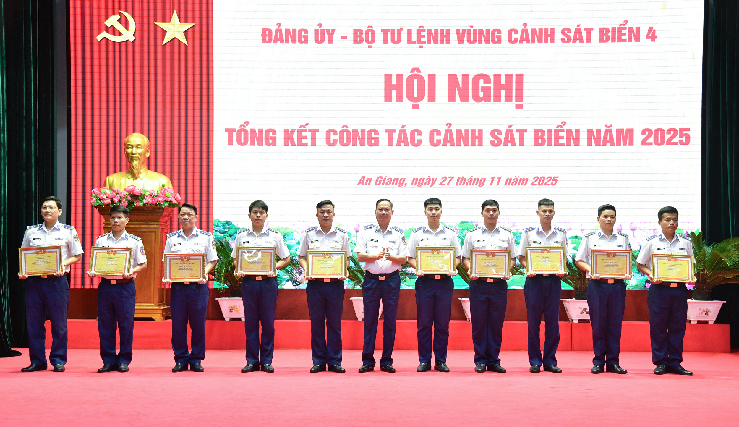 Cảnh sát biển ở Phú Quốc thu giữ hơn 2 triệu lít dầu D.O - Ảnh 4.