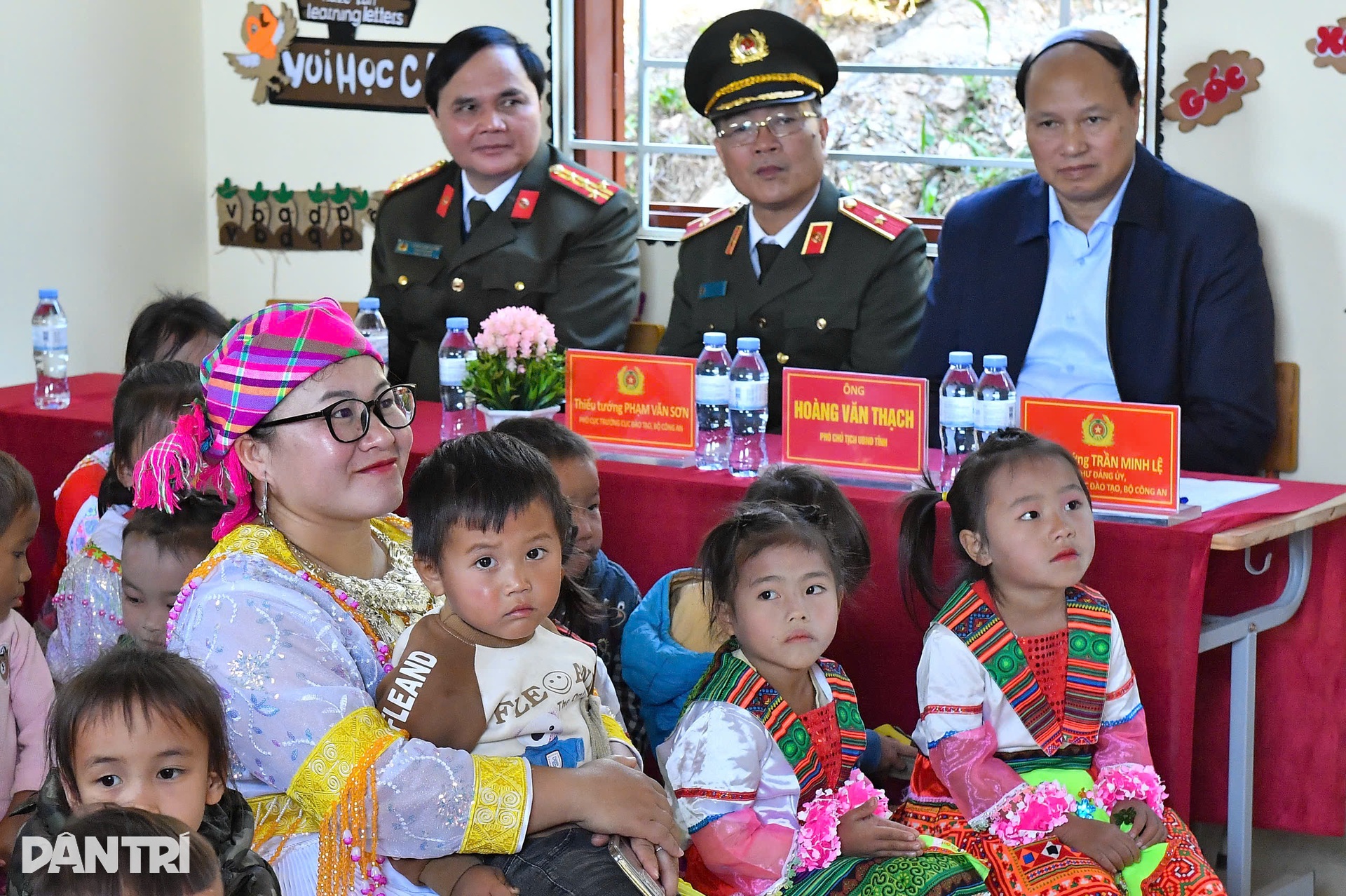 Khánh thành điểm trường Dân trí nơi biên cương Cao Bằng - 5